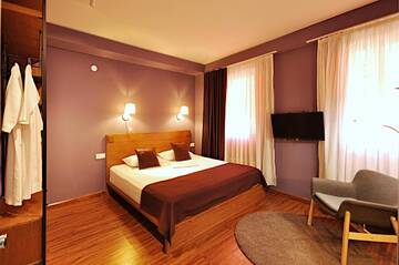 Улучшенный двухместный номер с 1 кроватью в Отеле Elle Boutique Hotel